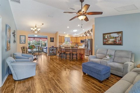 House in The Villages, Florida 3 bedrooms, 146.04 sq.m. № 1876081 - photo 3