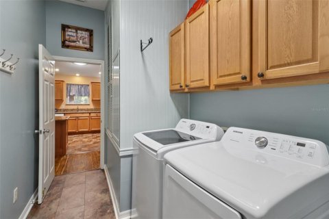 House in The Villages, Florida 3 bedrooms, 146.04 sq.m. № 1876081 - photo 21