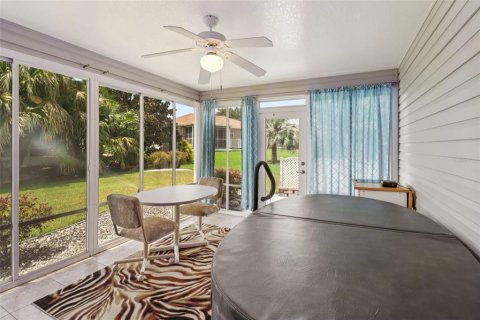 House in The Villages, Florida 3 bedrooms, 146.04 sq.m. № 1876081 - photo 24