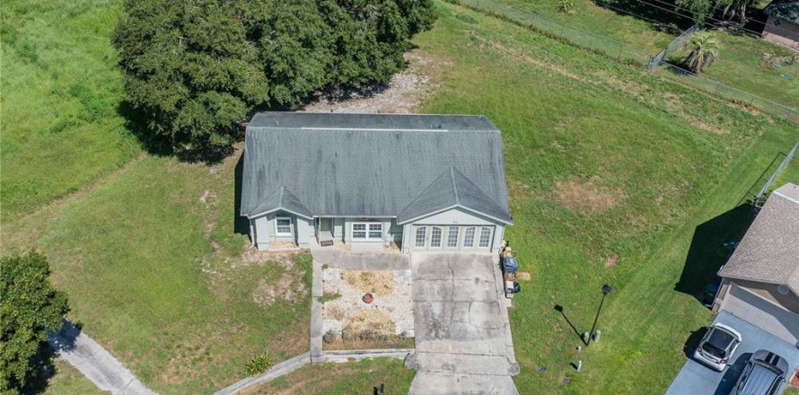 Villa ou maison à Lakeland, Floride 3 chambres, 148.92 m2 № 2330083