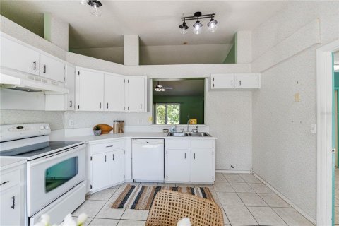 Villa ou maison à vendre à Lakeland, Floride: 3 chambres, 148.92 m2 № 2330083 - photo 11