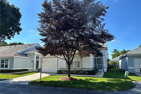 Купить виллу или дом в Хомстед, Флорида 2 спальни, 109.62м2, № 2006637 - фото 2