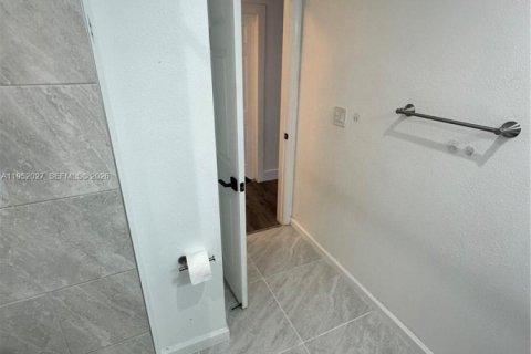 Купить виллу или дом в Хомстед, Флорида 2 спальни, 109.62м2, № 2006637 - фото 24