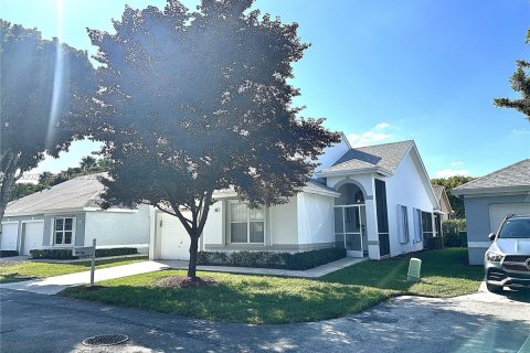 Купить виллу или дом в Хомстед, Флорида 2 спальни, 109.62м2, № 2006637 - фото 3