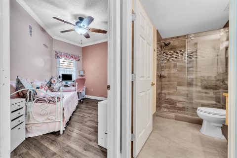 Купить кондоминиум в Тамарак, Флорида 5 комнат, 141.21м2, № 2083443 - фото 30