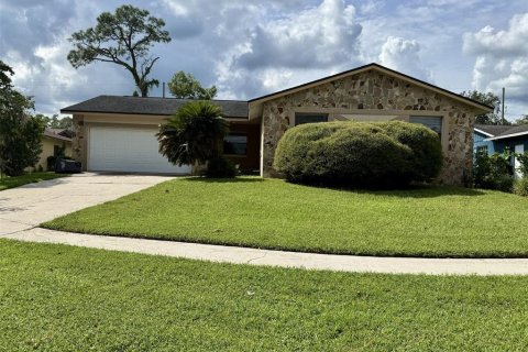Villa ou maison à Altamonte Springs, Floride 3 chambres, 137.77 m2 № 2432701