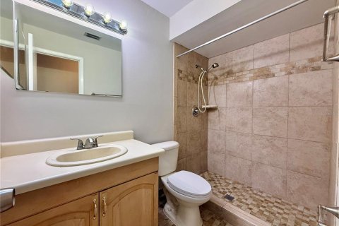 Villa ou maison à louer à Altamonte Springs, Floride: 3 chambres, 137.77 m2 № 2432701 - photo 17