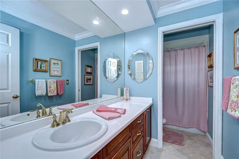 Casa en venta en Brandon, Florida, 4 dormitorios, 263.56 m2 № 1681728 - foto 24