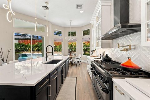 Villa ou maison à vendre à Orlando, Floride: 5 chambres, 339.28 m2 № 2428806 - photo 29