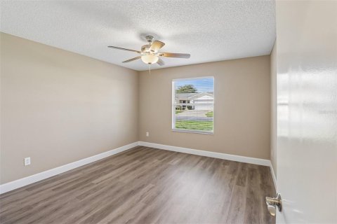 House in The Villages, Florida 2 bedrooms, 128.95 sq.m. № 2302126 - photo 14