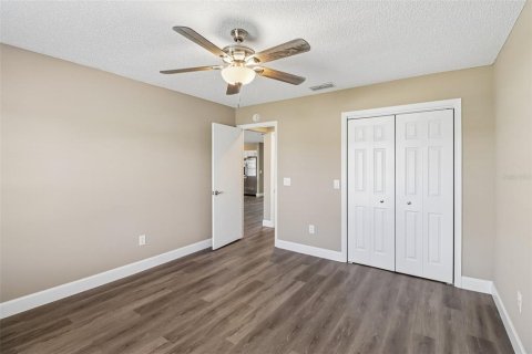 House in The Villages, Florida 2 bedrooms, 128.95 sq.m. № 2302126 - photo 15