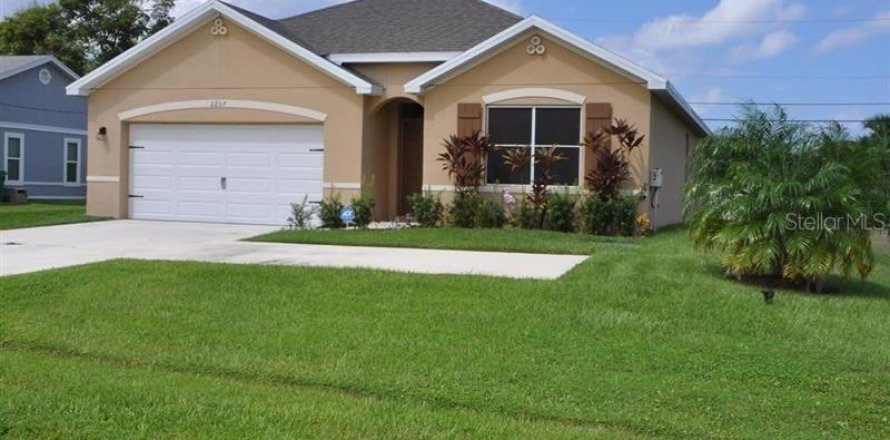 Casa en Saint Lucie, Florida 4 dormitorios, 169.73 m2 № 1529148