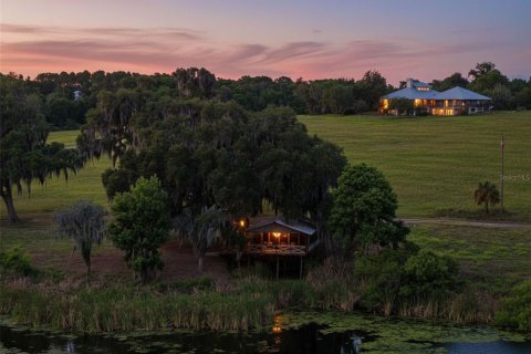 Casa en venta en Dade City, Florida, 4 dormitorios, 284.65 m2 № 2214920 - foto 18