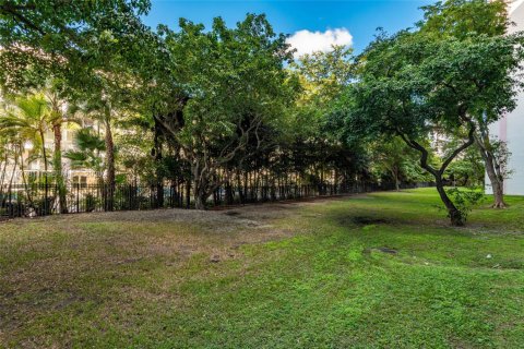 Condo in Sunny Isles Beach, Florida, 3 bedrooms  № 2042111 - photo 2