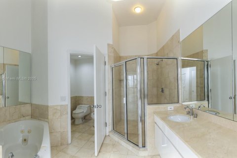 Condo in Miami, Florida, 3 bedrooms  № 1739208 - photo 16