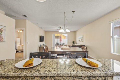 Villa ou maison à louer à Davenport, Floride: 3 chambres, 193.24 m2 № 2135331 - photo 13