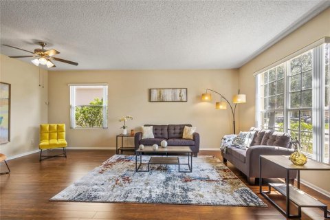 Villa ou maison à louer à Davenport, Floride: 3 chambres, 193.24 m2 № 2135331 - photo 5