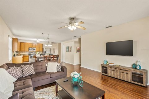 Villa ou maison à louer à Davenport, Floride: 3 chambres, 193.24 m2 № 2135331 - photo 17
