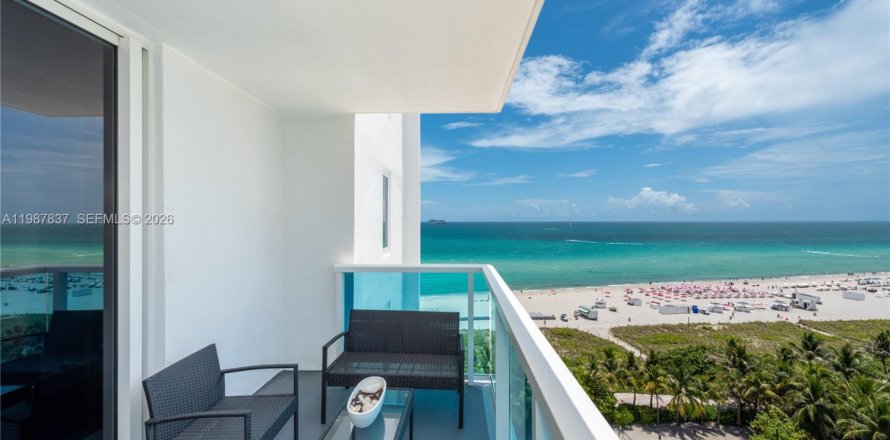 Кондоминиум с 2 спальнями в Майами-Бич, Флорида № 2051803