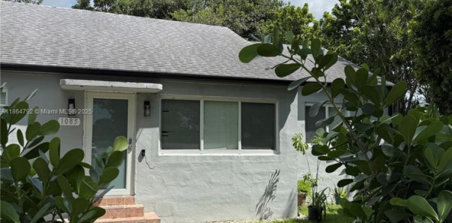 Villa ou maison à Miami, Floride 3 chambres, 126.16 m2 № 1893195