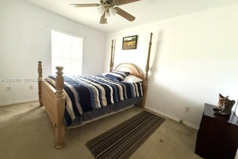 House in Lorida, Florida 4 bedrooms № 2171127 - photo 12