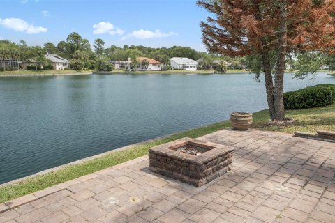 House in Palm Coast, Florida 3 bedrooms, 180.42 sq.m. № 2214638 - photo 22