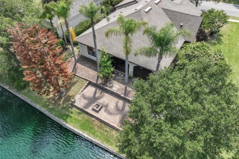 House in Palm Coast, Florida 3 bedrooms, 180.42 sq.m. № 2214638 - photo 5