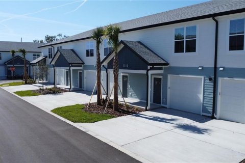 Adosado en Tavares, Florida 3 dormitorios, 198.72 m2 № 2142892