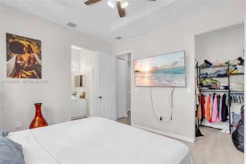 Adosado en venta en Homestead, Florida, 3 dormitorios, 147.16 m2 № 1999365 - foto 16