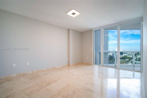 Condominio en venta en Miami Beach, Florida, 2 dormitorios, 133.5 m2 № 2034161 - foto 9
