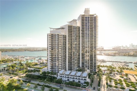 Condominio en venta en Miami Beach, Florida, 2 dormitorios, 133.5 m2 № 2034161 - foto 24