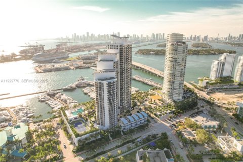 Condominio en venta en Miami Beach, Florida, 2 dormitorios, 133.5 m2 № 2034161 - foto 27