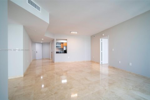 Condominio en venta en Miami Beach, Florida, 2 dormitorios, 133.5 m2 № 2034161 - foto 7