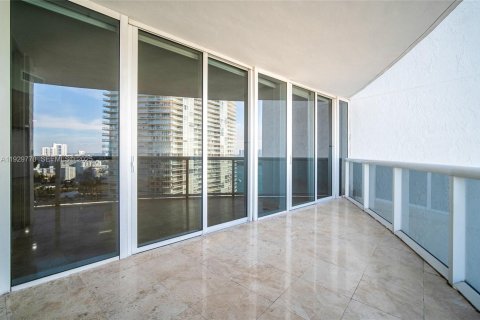 Condominio en venta en Miami Beach, Florida, 2 dormitorios, 133.5 m2 № 2034161 - foto 12