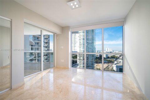 Condominio en venta en Miami Beach, Florida, 2 dormitorios, 133.5 m2 № 2034161 - foto 16