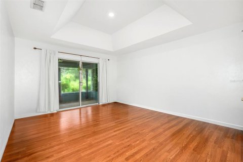House in Gainesville, Florida 3 bedrooms, 154.96 sq.m. № 2283460 - photo 15