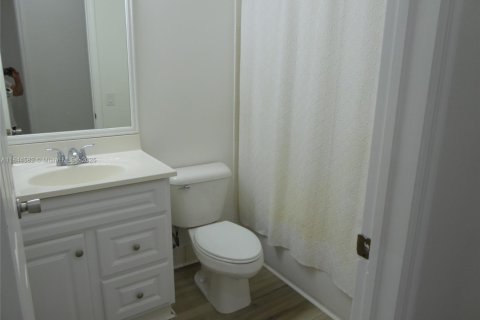 Townhouse in Homestead, Florida 3 bedrooms, 147.16 sq.m. № 1842419 - photo 15