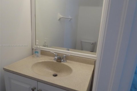 Townhouse in Homestead, Florida 3 bedrooms, 147.16 sq.m. № 1842419 - photo 7