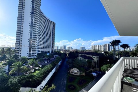 Купить кондоминиум в Авентура, Флорида 3 спальни, 189.52м2, № 2047681 - фото 7