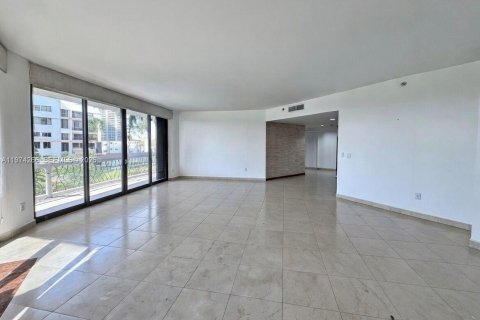 Купить кондоминиум в Авентура, Флорида 3 спальни, 189.52м2, № 2047681 - фото 8