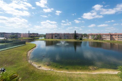 Condominio en venta en Sunrise, Florida, 1 dormitorio, 78.97 m2 № 1146988 - foto 1