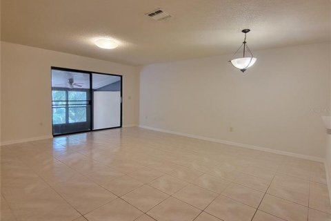 Touwnhouse à louer à Winter Springs, Floride: 3 chambres, 135.64 m2 № 2436711 - photo 12