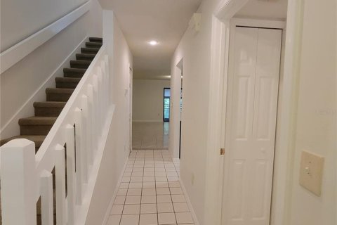 Touwnhouse à louer à Winter Springs, Floride: 3 chambres, 135.64 m2 № 2436711 - photo 7