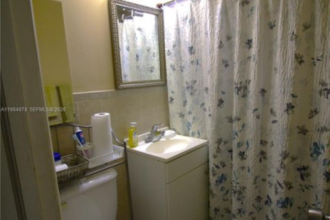 Villa ou maison à vendre à Fort Lauderdale, Floride: 3 chambres, 102.38 m2 № 2047064 - photo 12