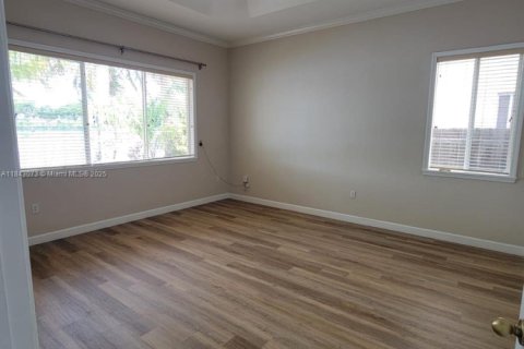 House in Cutler Bay, Florida 3 bedrooms, 191.56 sq.m. № 1836584 - photo 15