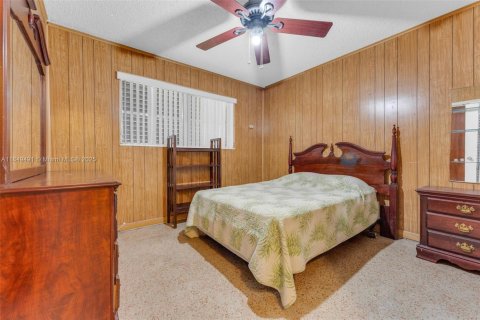 House in Miami, Florida 4 bedrooms, 116.59 sq.m. № 1857477 - photo 13