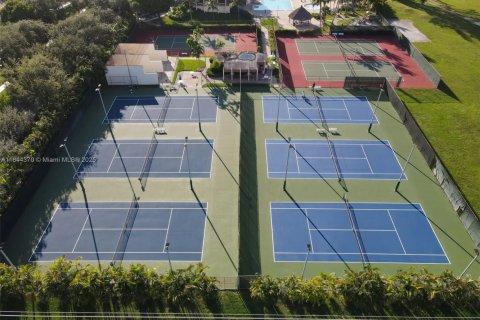 Touwnhouse à vendre à Miami, Floride: 2 chambres, 159.42 m2 № 1839614 - photo 17