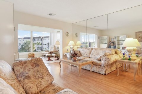 Condominio en venta en Lauderdale Lakes, Florida, 2 dormitorios, 87.7 m2 № 2154133 - foto 18