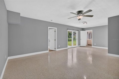 Villa ou maison à louer à Dunedin, Floride: 3 chambres, 138.24 m2 № 2435028 - photo 8