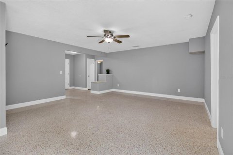Villa ou maison à louer à Dunedin, Floride: 3 chambres, 138.24 m2 № 2435028 - photo 11